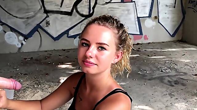 Perfect Girlfriend Amateur Anal In Abandoned House