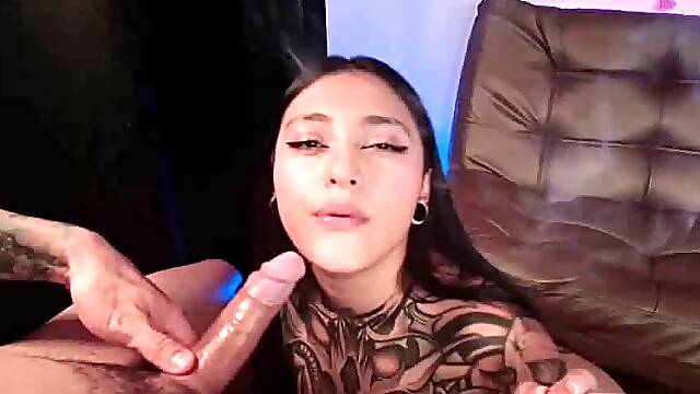 Latina Slut Smoking Fetish Blowjob