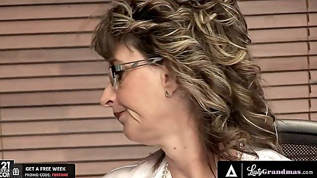 Folla Abuelas, Ella Hace Todo, Maduras Abxxx
