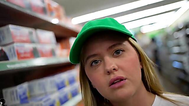 White Slut Sucks & Bangs To Join The Illuminati Since That babe's Broke And Struggling