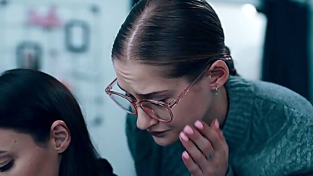 Ragazza Scopa Trans Video