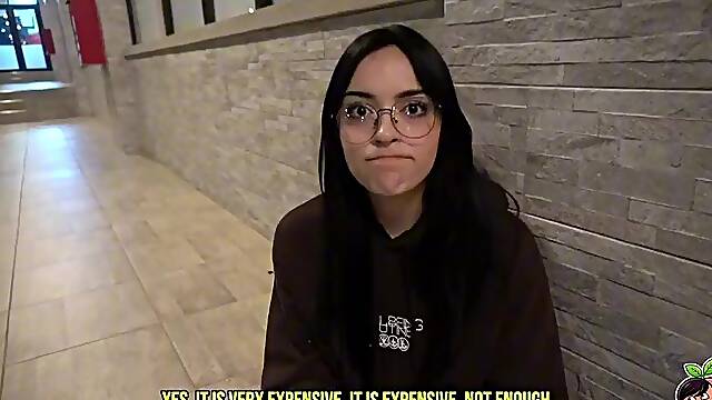I offered to pay her for sex and this babe was offended but couldnt