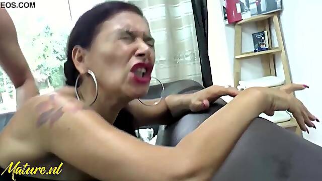 Latte Scopata, Latte Di Mamma, Mamma Francese E Figlio