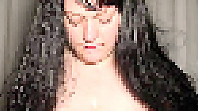 Glielo succhio fino che non mi sborra sulle tette