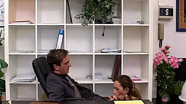 Powerful anal impact for a good slut