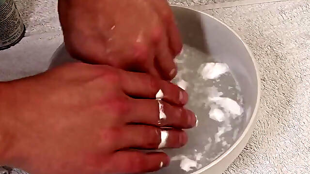 Blonde Babe Gets Her Pussy Shaved Smooth for Wild Fuck