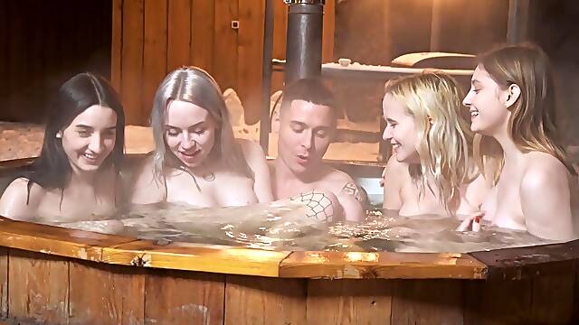 Tenera, Bagno Solo, Nella Vasca Da Bagno, Fuori Porta