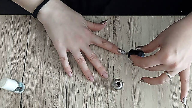 Nail Care Time - Simple Manicure Routine