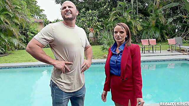 Spagnoletta Tettone, Sesso Duro Milf, Depilata E Scopata, Lorena Cacciatore